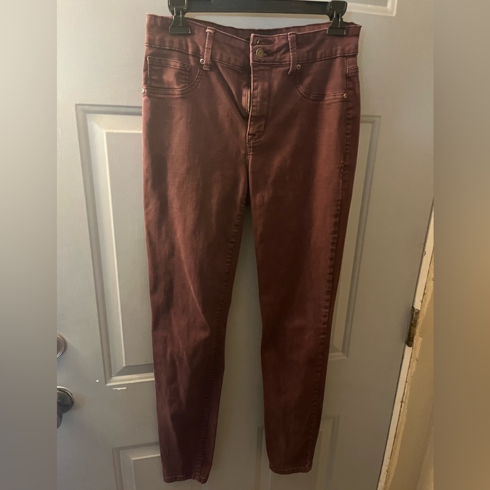 Maurice’s size M high rise jeggings. Color burgundy.